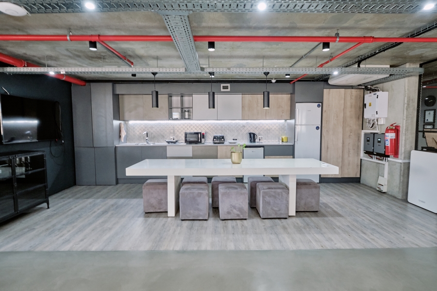To Let commercial Property for Rent in Woodstock Western Cape
